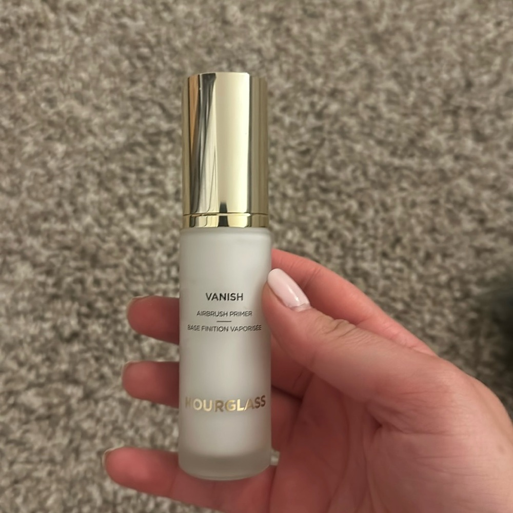 Hourglass blurring primer